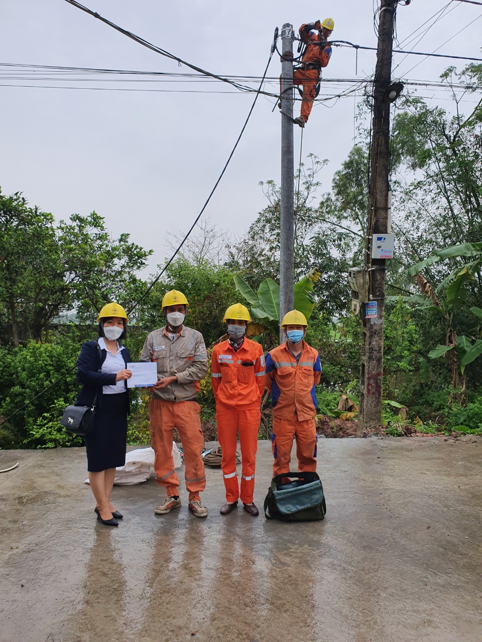 Thơ: Công đoàn ngành Điện nở hoa kết đoàn